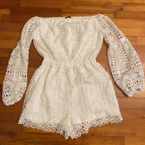 White Parisian One-Piece Romper medium size like new