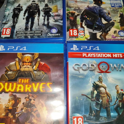 Ps4 games pack used with The Dwarves, God of War, Watchdogs, The Division