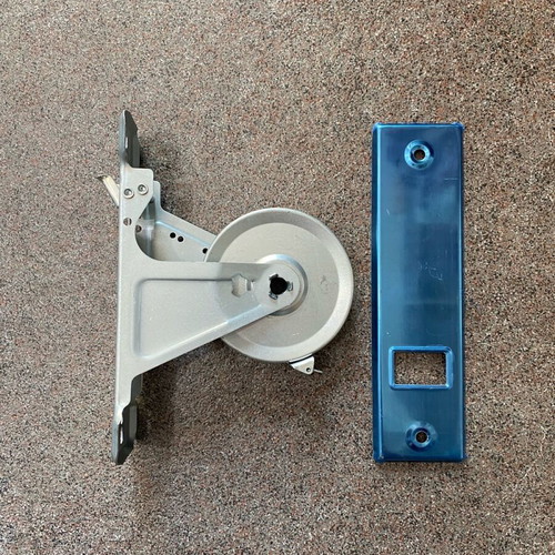 Roller mechanism for old type blinds new recessed