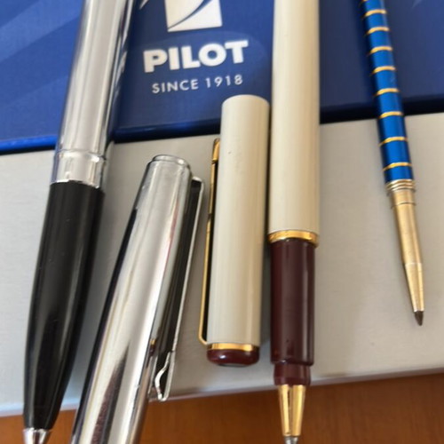 Pilot Since 1918 pens in excellent condition, set