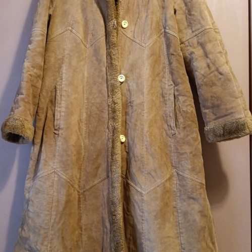 Vintage long mouton coat tan with rich inner fur