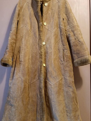 Vintage long mouton coat tan with rich inner fur