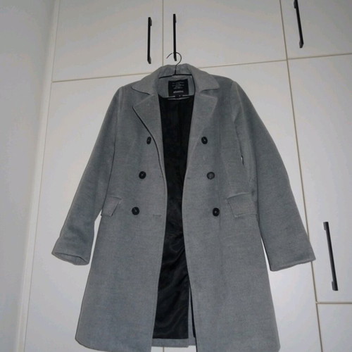 Attrativo gray coat new, size Small with black lining