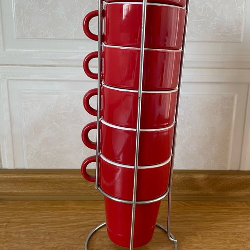 Set of 6 mugs with metal stand like new, red and white
