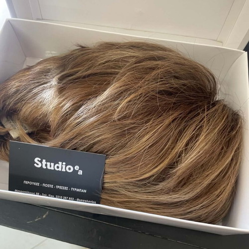 Gisela Mayer Modern Hair Collection wig like new, brown with highlights