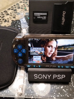 Sony PSP 1004 Phat употребяван комплект с игри и карта 64GB