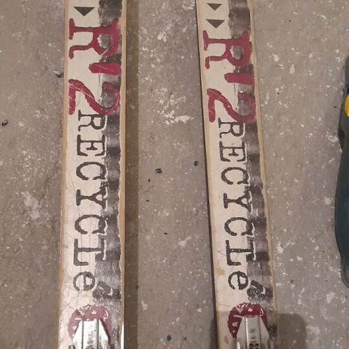 Rossignol R2 skis and Salomon ski boots used, size 43-44