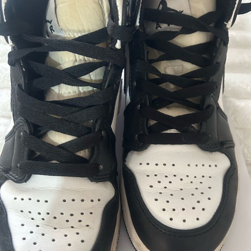 Jordan unisex shoes size 36 white and black, like new