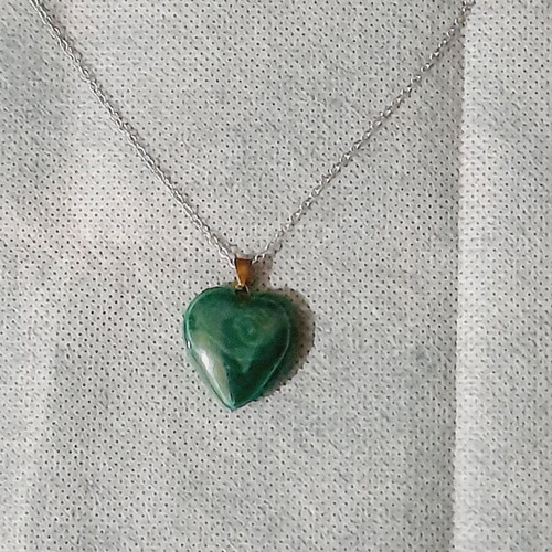 Heart-shaped necklace new from malachite with 55 cm silver chain