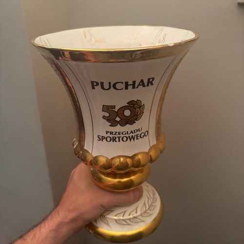 Cup Winners' Cup 1991 trophy with player signatures, like new