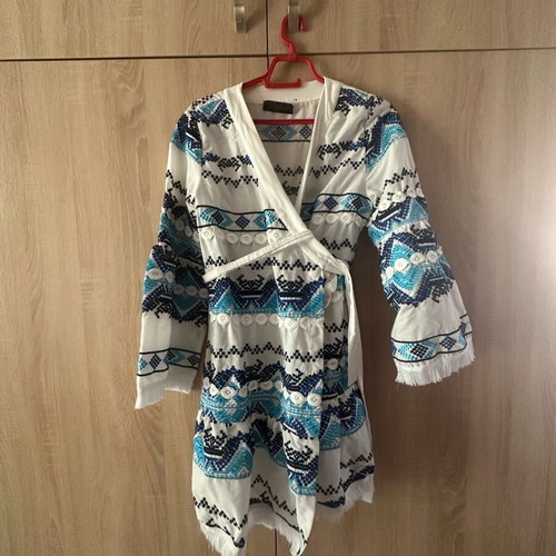 Boho mini dress new with bell sleeves and blue patterns, size M/L