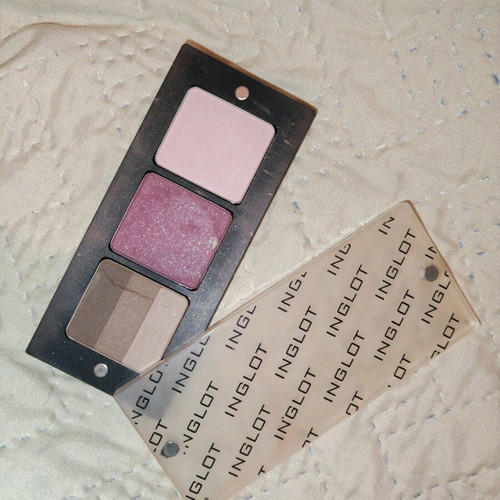 Inglot Freedom System 3-in-1 palette like new