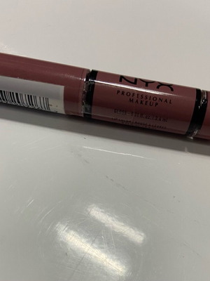 Nyx liquid lipstick new, pack of 3+1 essence liquid lipstick gift