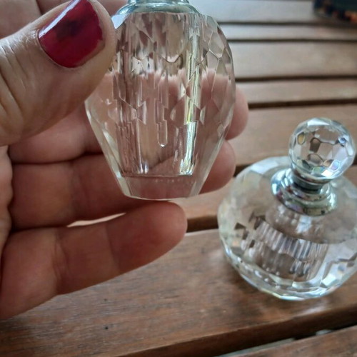 Perfume bottles set new, crystal-like