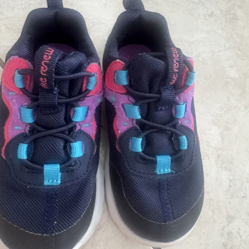 Girls' shoes pack of 6, sizes 22-23, like new