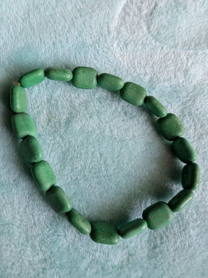 Green bracelet like new