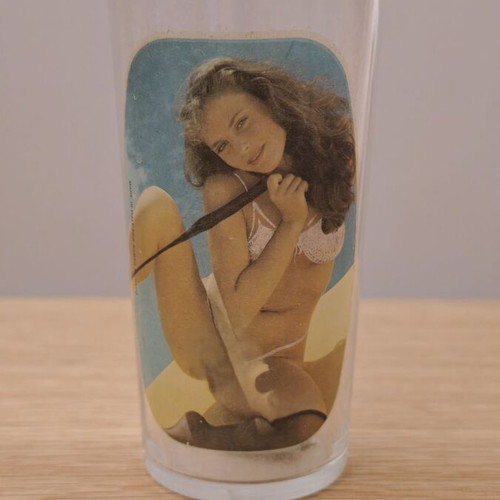 Vintage water glasses used, set of four pin-up 70's