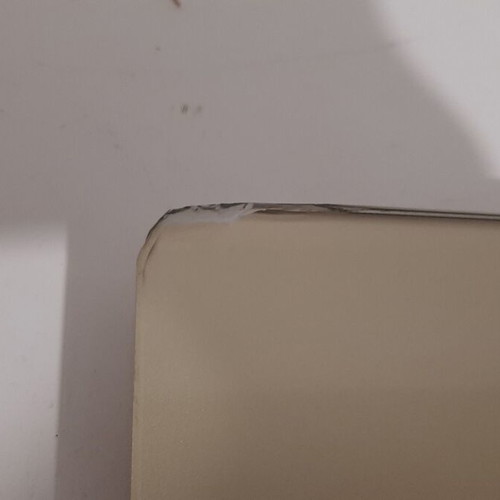 Izzy Gold scale used with two corner damages