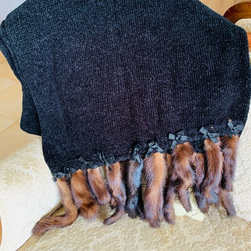 Knitted scarf with natural mink fur A.L.E. like new, black and brown