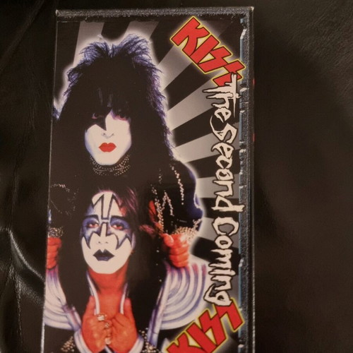 KISS The Second Coming 2 x VHS like new, rock