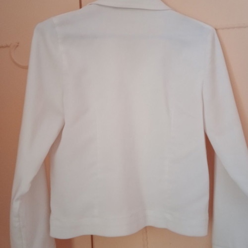 White spring jacket Kaneliss like new