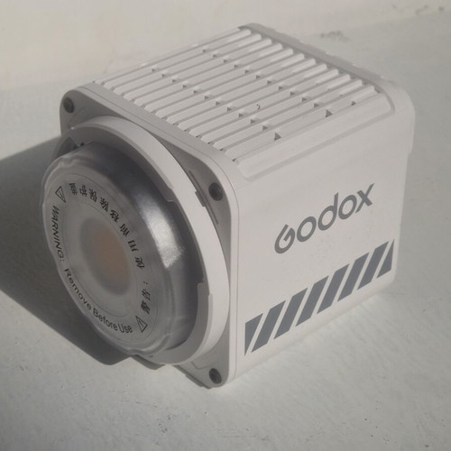 Godox ML60 II with Fresnel Lens L36 and accessories like new