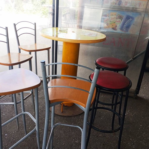 Stand and stools set of 7 used