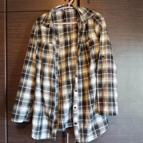 Checked shirts set like new, size M, three pieces