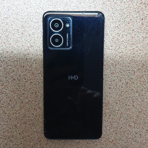 Smartfone HMD TA-1588 from Nokia used, broken screen