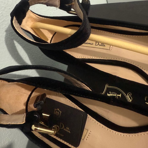 Massimo Dutti ballerinas new, size 37, black velvet with pearl heel