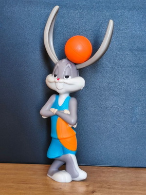 2020 Space Jam Bugs Bunny figure from McDonald's Happy Meal, like new
