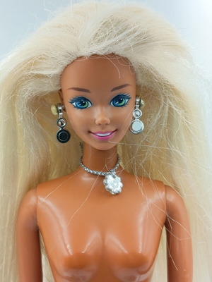 Sparkle Beach Barbie 1995 vintage doll used