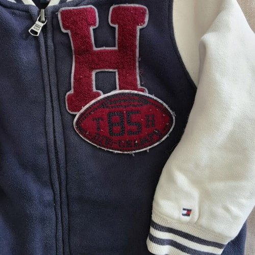Tommy Hilfiger jacket size 2 years used, blue