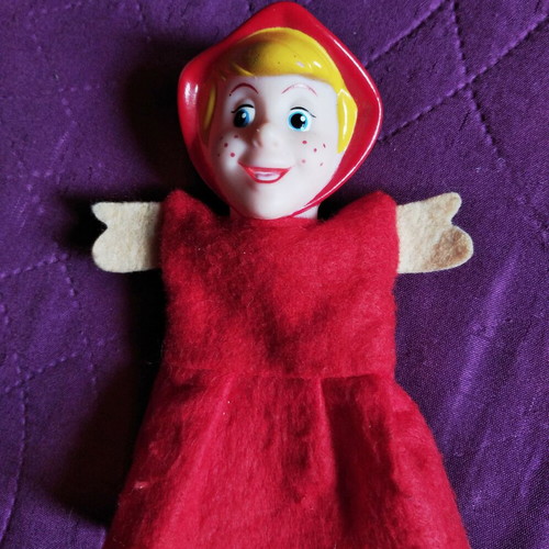 Finger puppets The story Red Riding Hood set of 4 like new