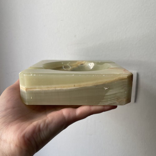 Vintage heavy onyx ashtray like new, decorative marble piece