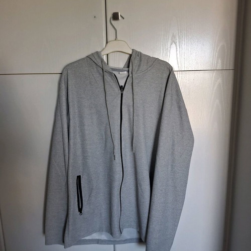 Gray hoodie with zipper new, size XL