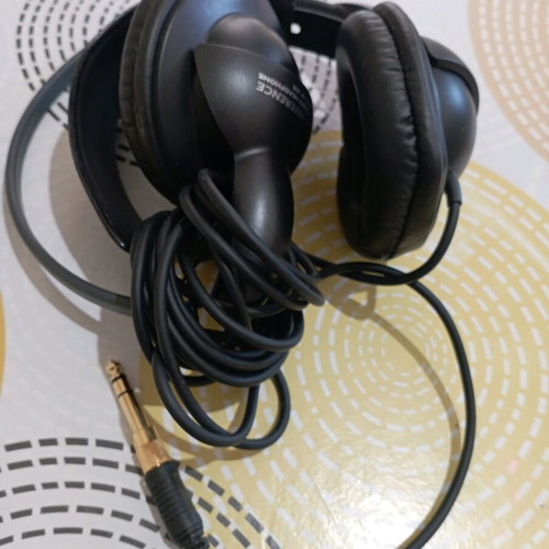 Philips SBC HP 600 wired headphones like new