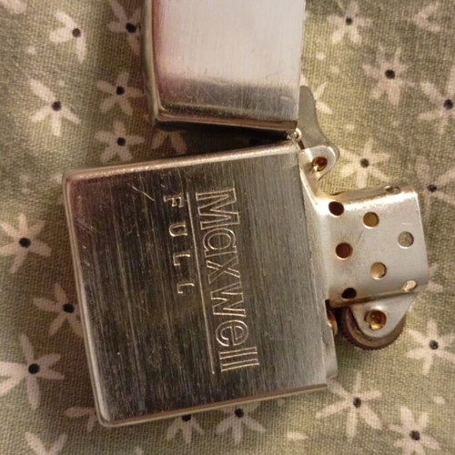 Maxwell promotional lighter like new