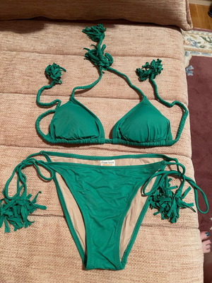 Maa boo swimsuit like new, size M, green