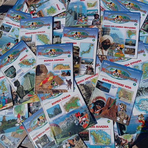 Mickey the Explorer book collection like new, 50 issues