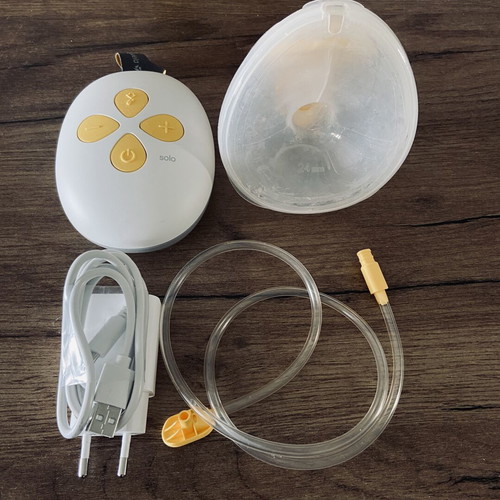 Medela Solo Hands-free electric breast pump and Philips Avent 3-in-1 sterilizer set