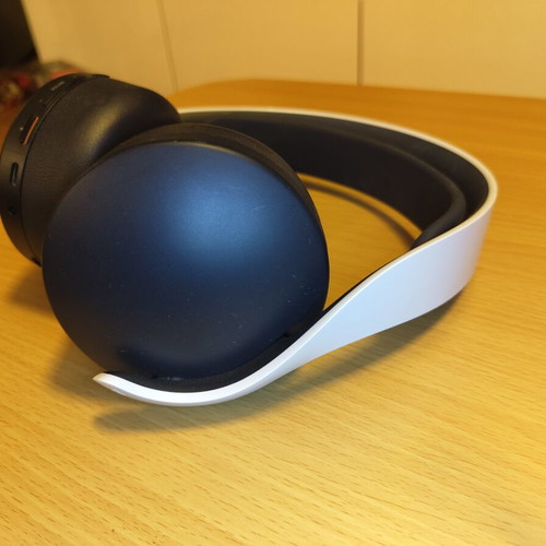 Sony PlayStation Pulse 3D Wireless Headset like new with box