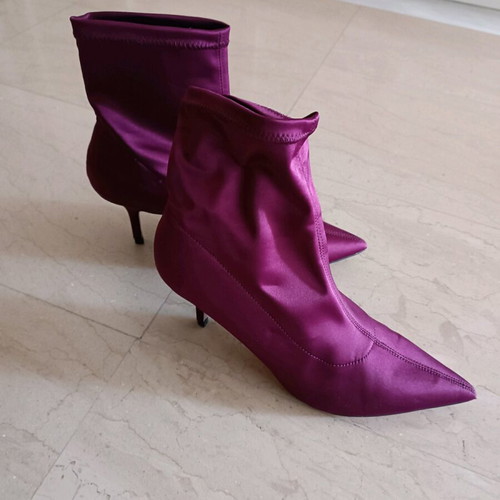 Boots like new, size 41, beautiful feminine color