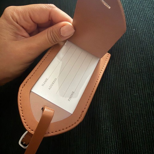 Luggage tag της parfums de marly καινούργιο