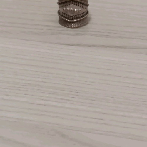 Ethnasia ring like new, openable, made of brass