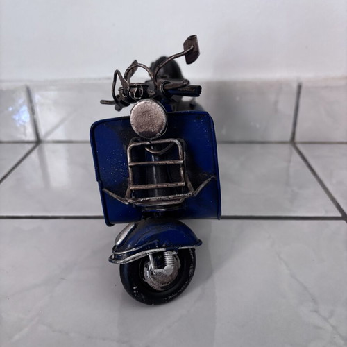 Vintage Vespa blue model like new