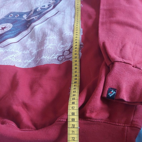 New Wave red sweatshirt like new, very comfortable