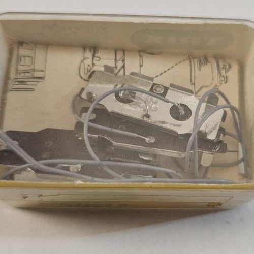 Minitrix 6645 Interior Lighting Set for N Scale Coaches, like new, 2 pieces