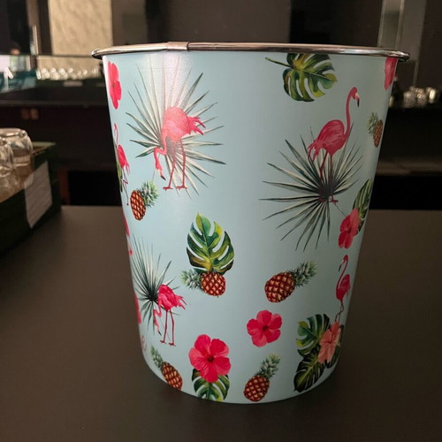 Flamingo buckets like new, set of 7 pieces