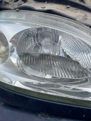 Φανάρι δεξί Citroen Saxo 1.1 ‘01 γνήσιο σε τέλεια κατάσταση